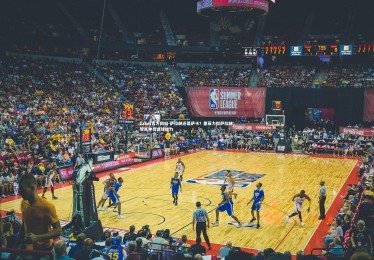 1xbet官方网站-萨拉赫还是萨卡？墨菲力挺萨拉赫，赞其神奇进球能力